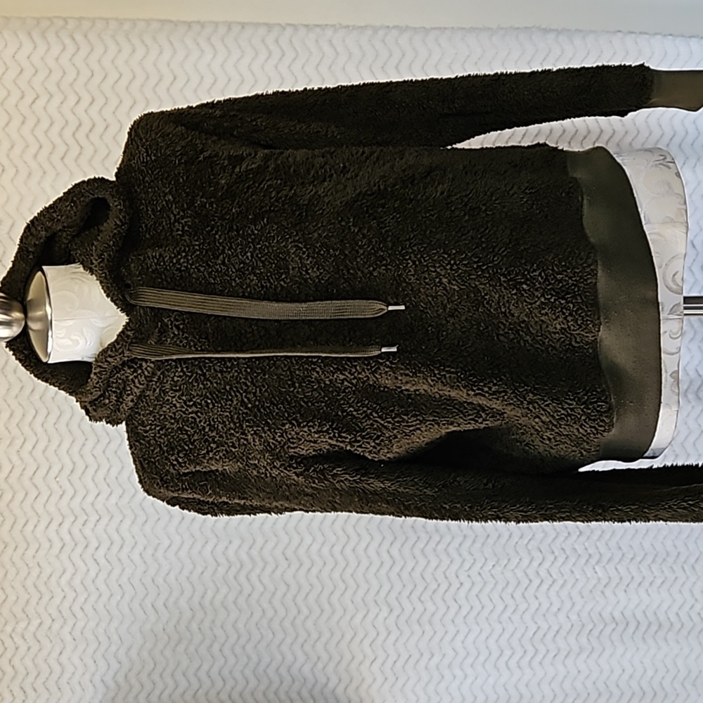Fifth Sun Olive green hooded sleepwear top.